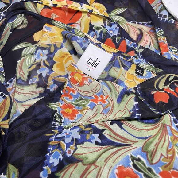 Cabi Blouse Size Small Amour Floral Heart Navy Blue Button Up Shirt Romantic - Picture 7 of 9